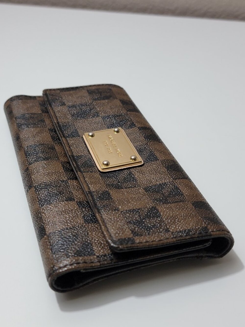 Michael Kors Jet Set Checkbook Wallet Brown Checkerboard Logo Print Gold Plate - Picture 10 of 10